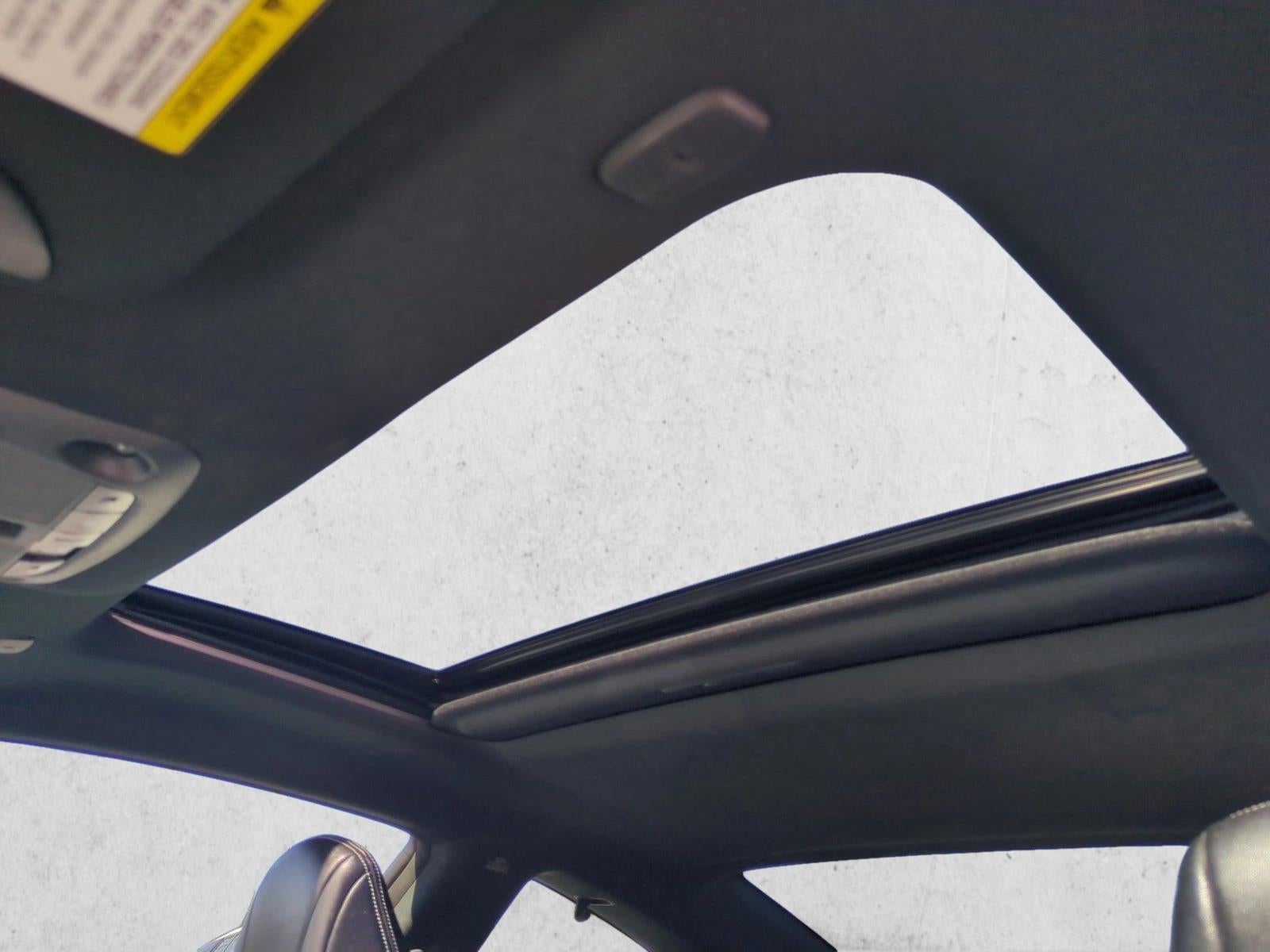 2022 INFINITI Q60 LUXE RWD