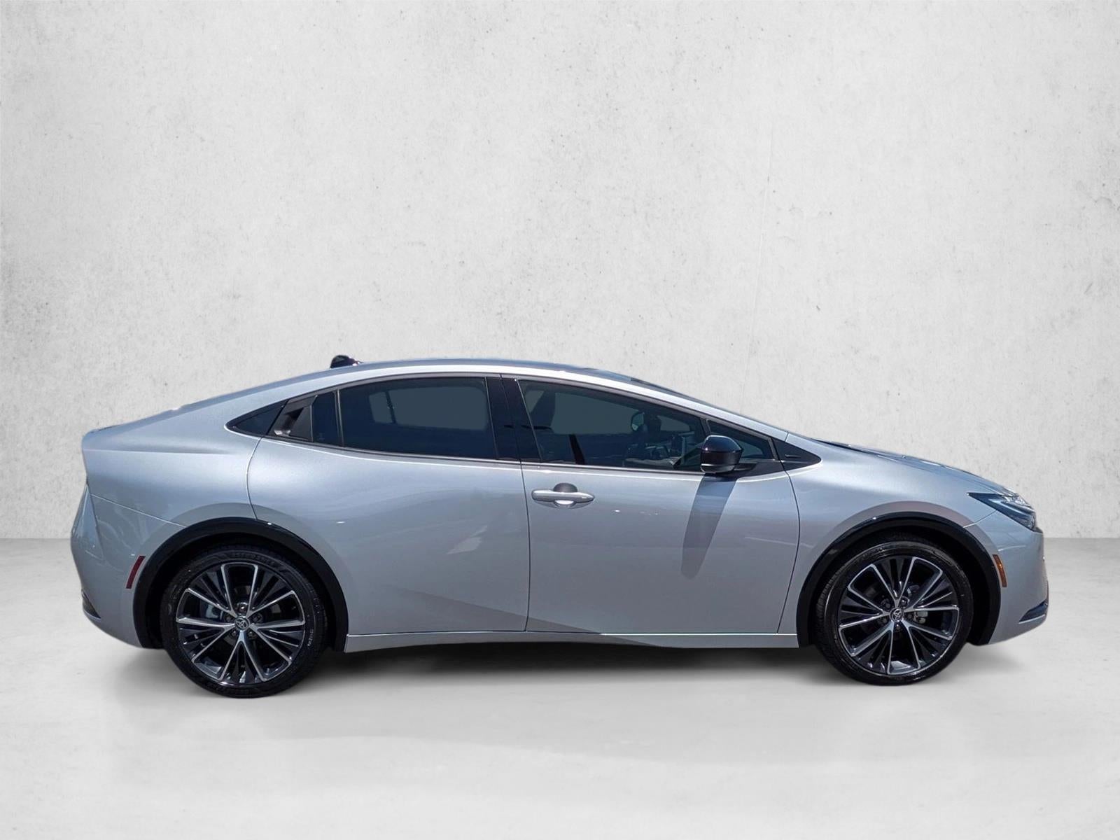 2026 Toyota Prius XLE (Natl)