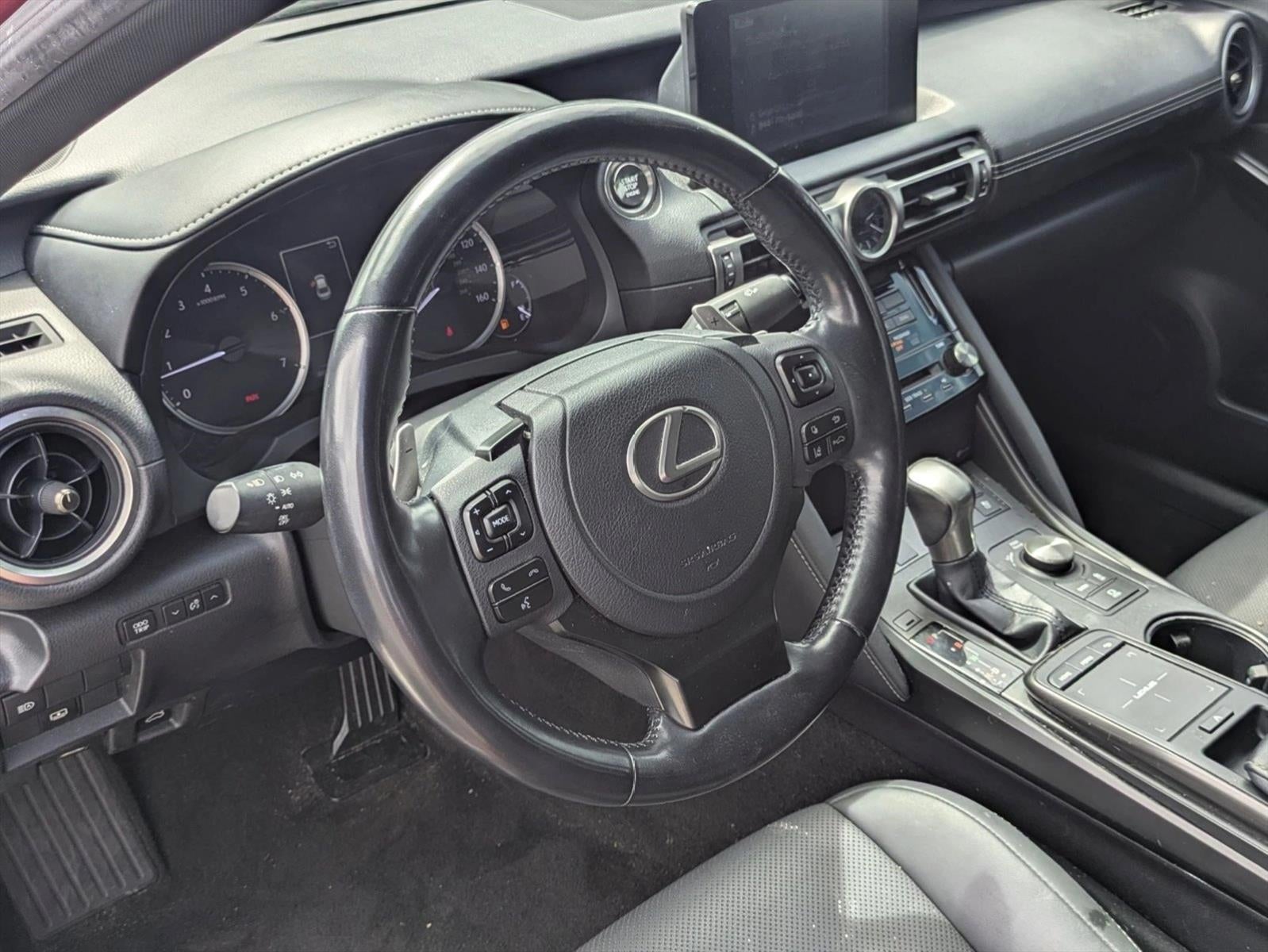 2022 Lexus IS 300 RWD