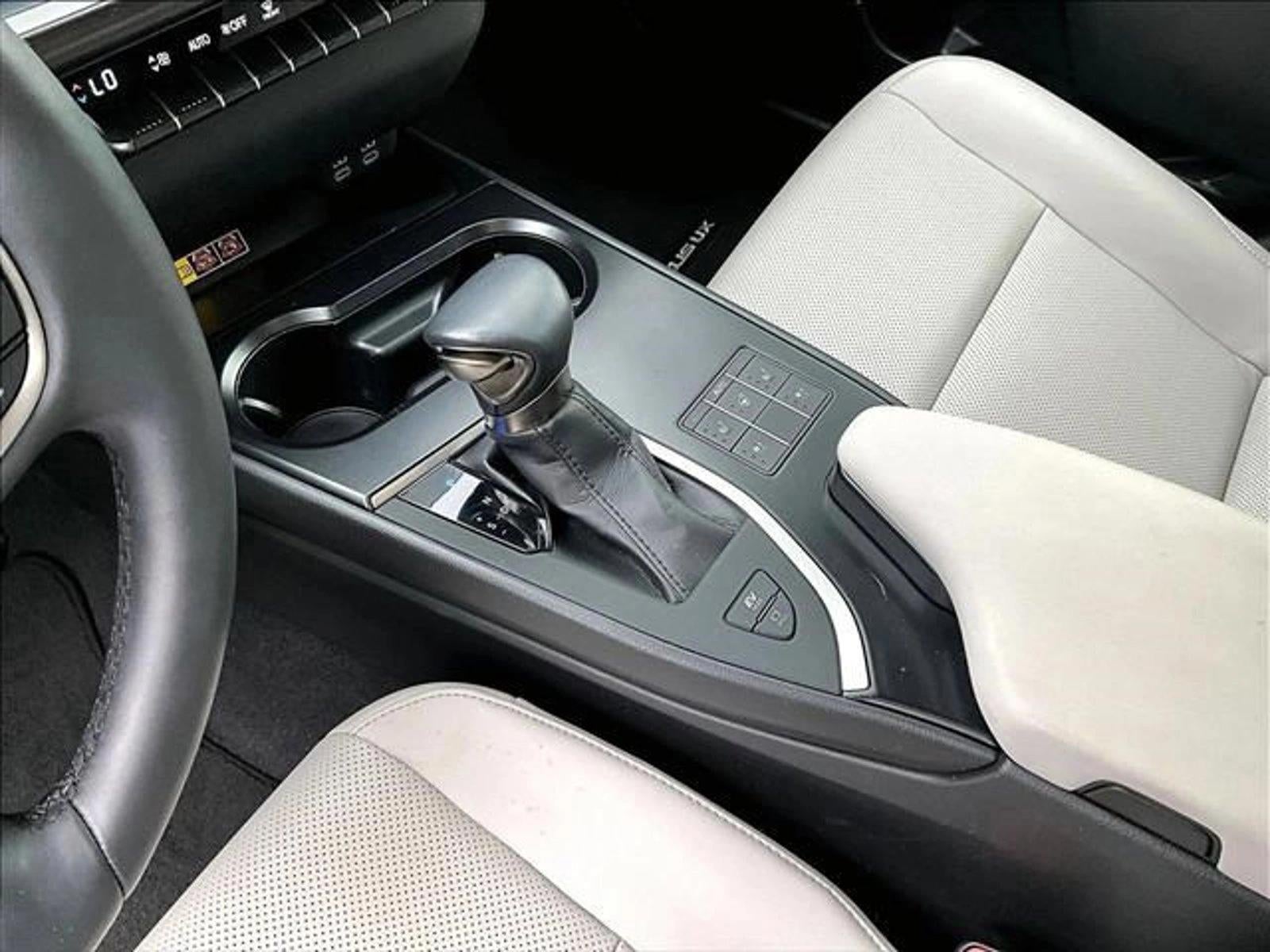 2023 Lexus UX 250h Premium FWD
