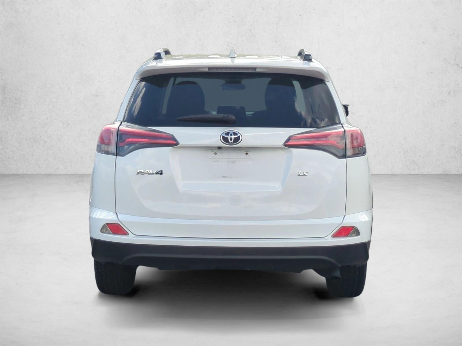 2017 Toyota RAV4 LE FWD (GS)