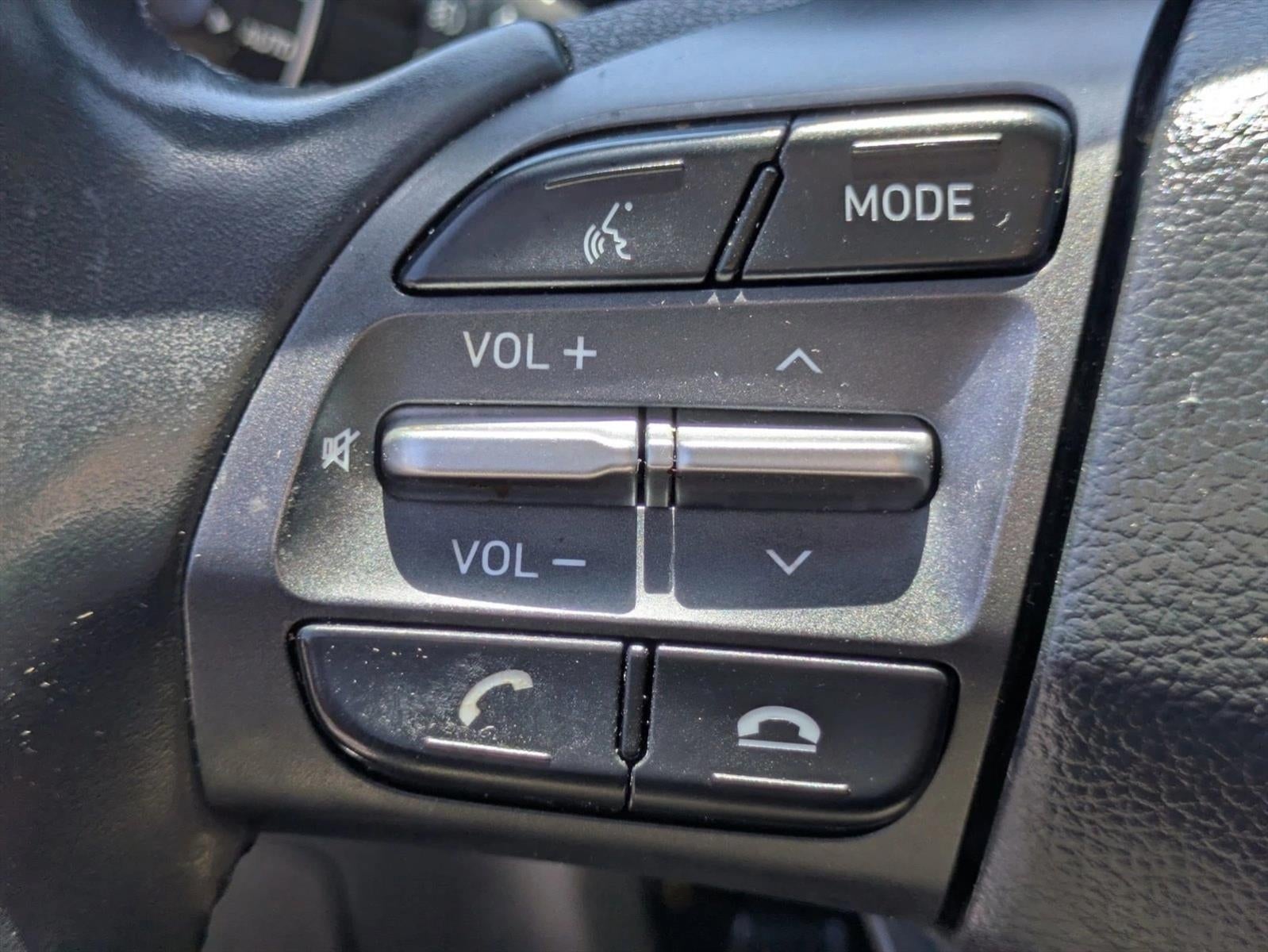 2021 Hyundai KONA Limited DCT FWD