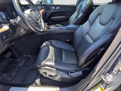 2021 Volvo XC60 T5 FWD Momentum