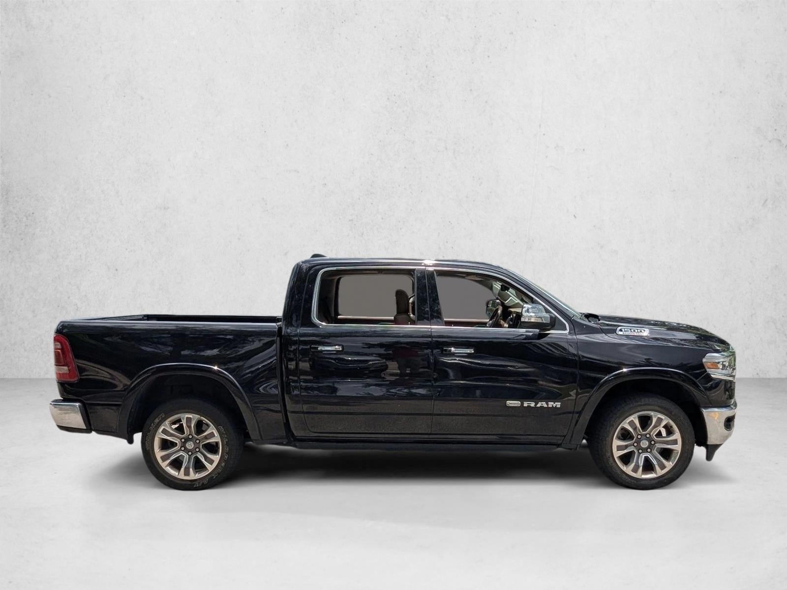 2022 RAM 1500 Longhorn 4x4 Crew Cab 5'7" Box
