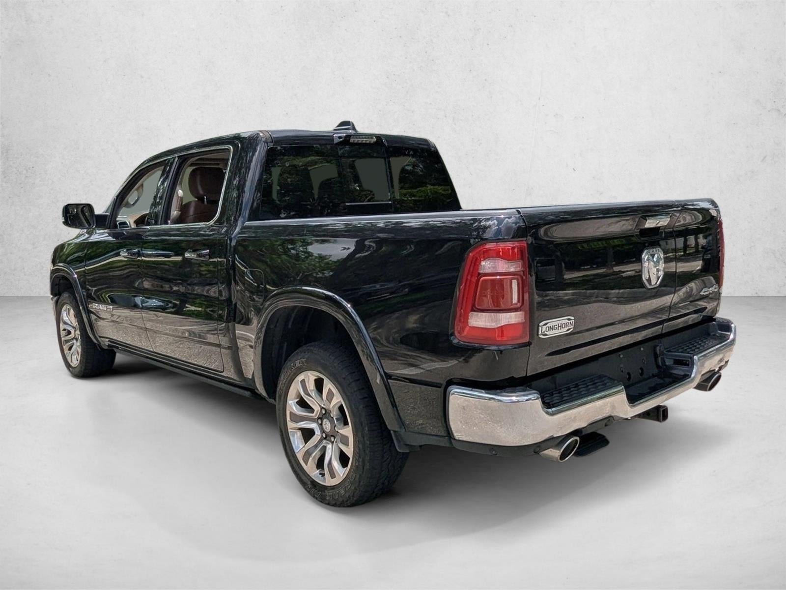 2022 RAM 1500 Longhorn 4x4 Crew Cab 5'7" Box