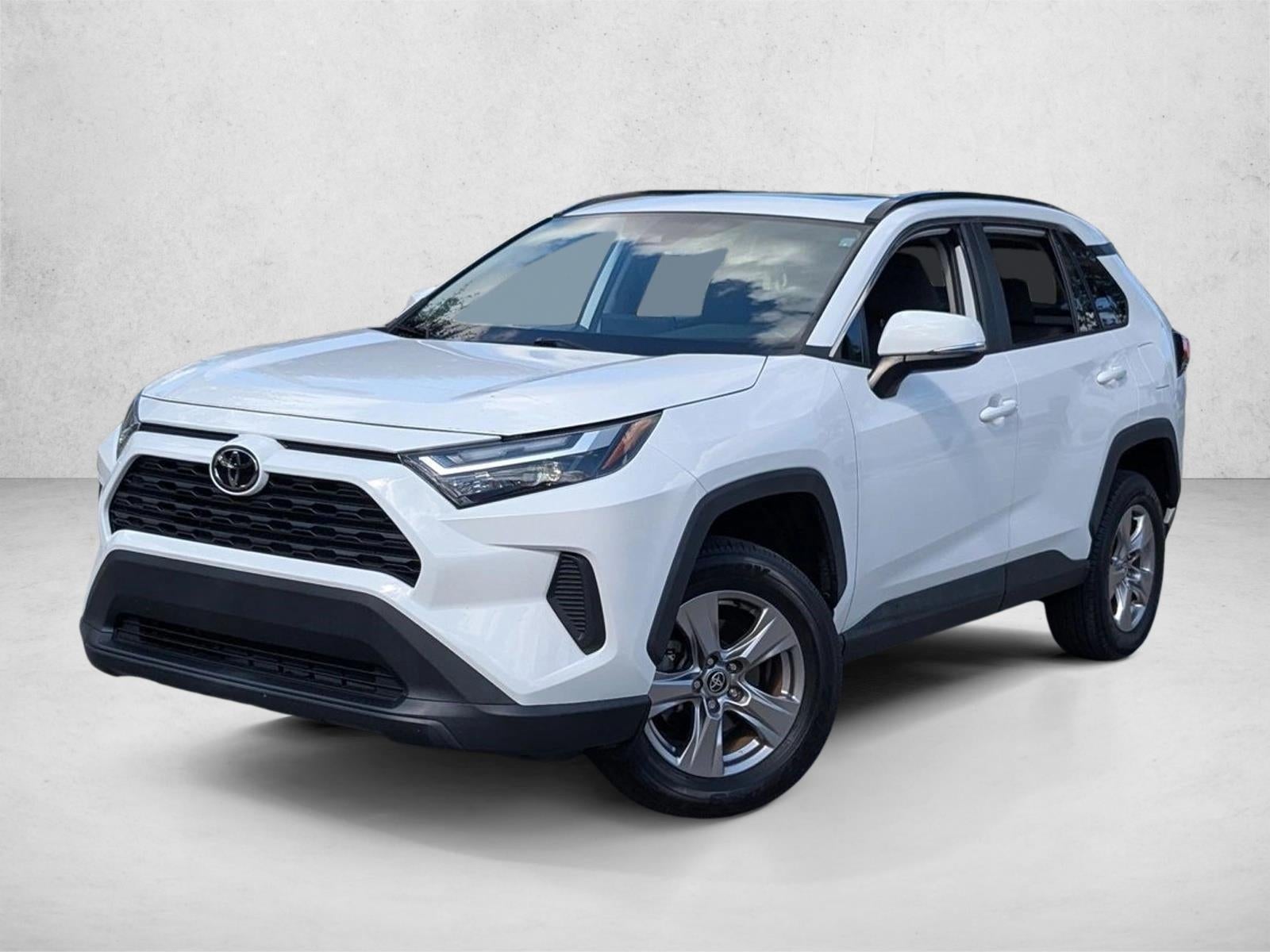 2022 Toyota RAV4 XLE FWD (GS)