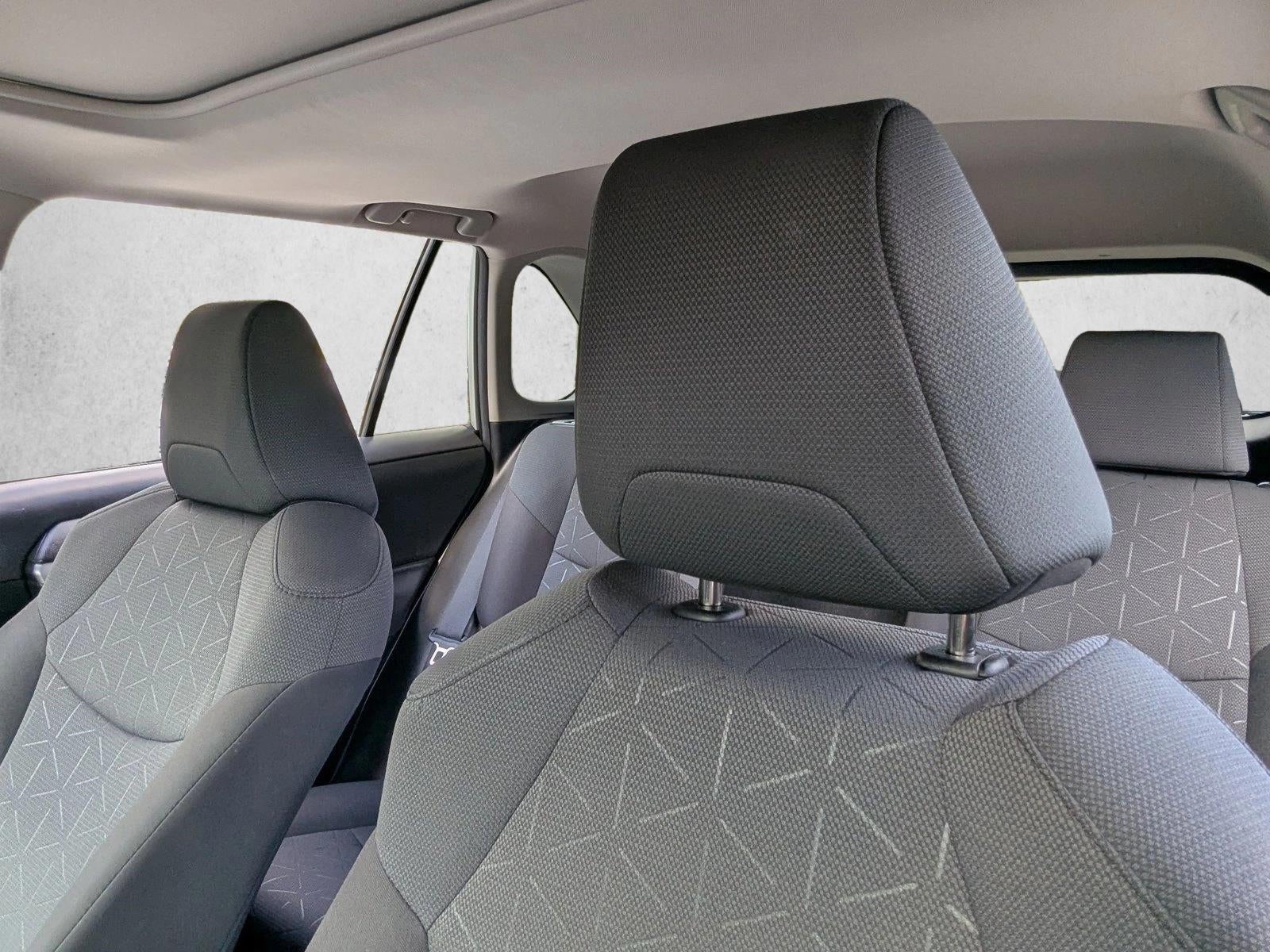 2022 Toyota RAV4 XLE FWD (GS)