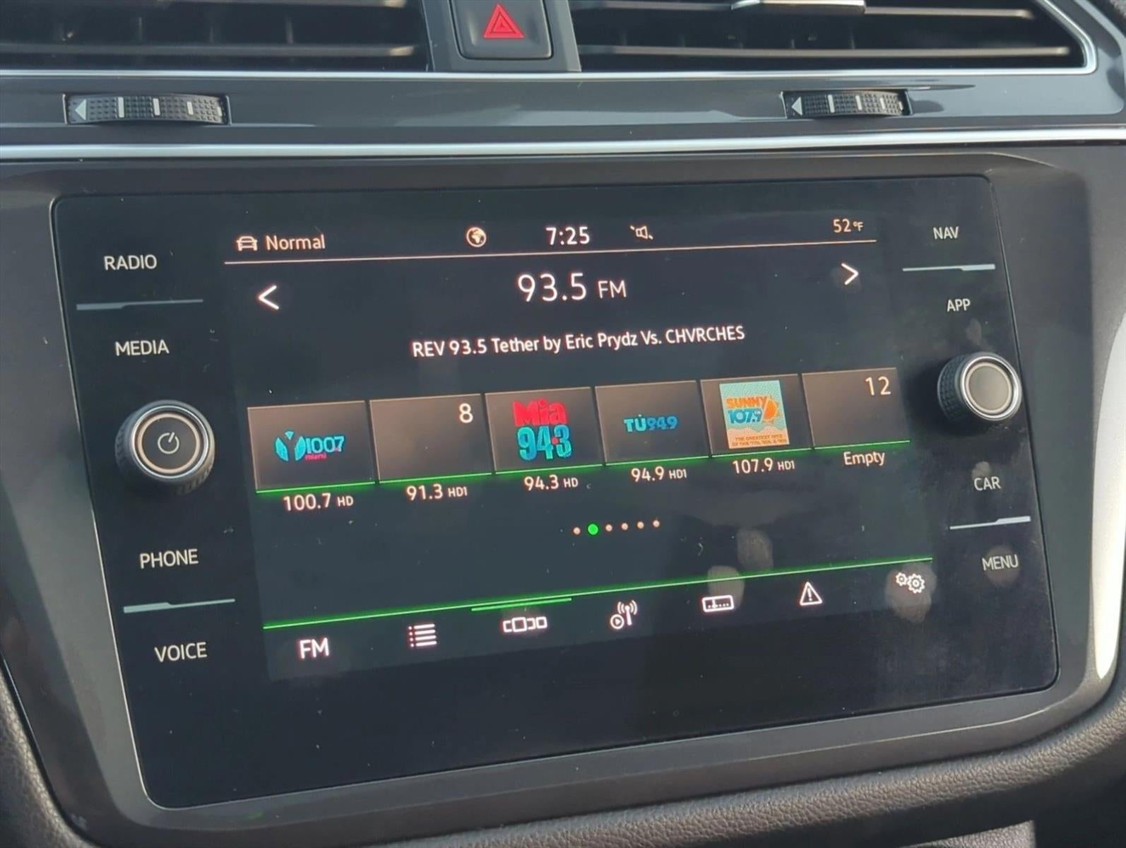 2024 Volkswagen Tiguan 2.0T SEL R-Line 4MOTION