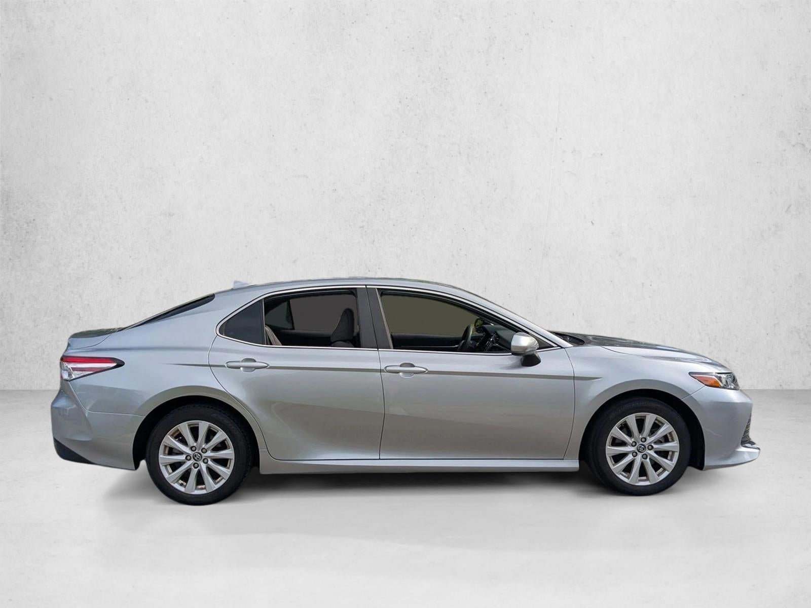 2020 Toyota Camry LE Auto (SE)