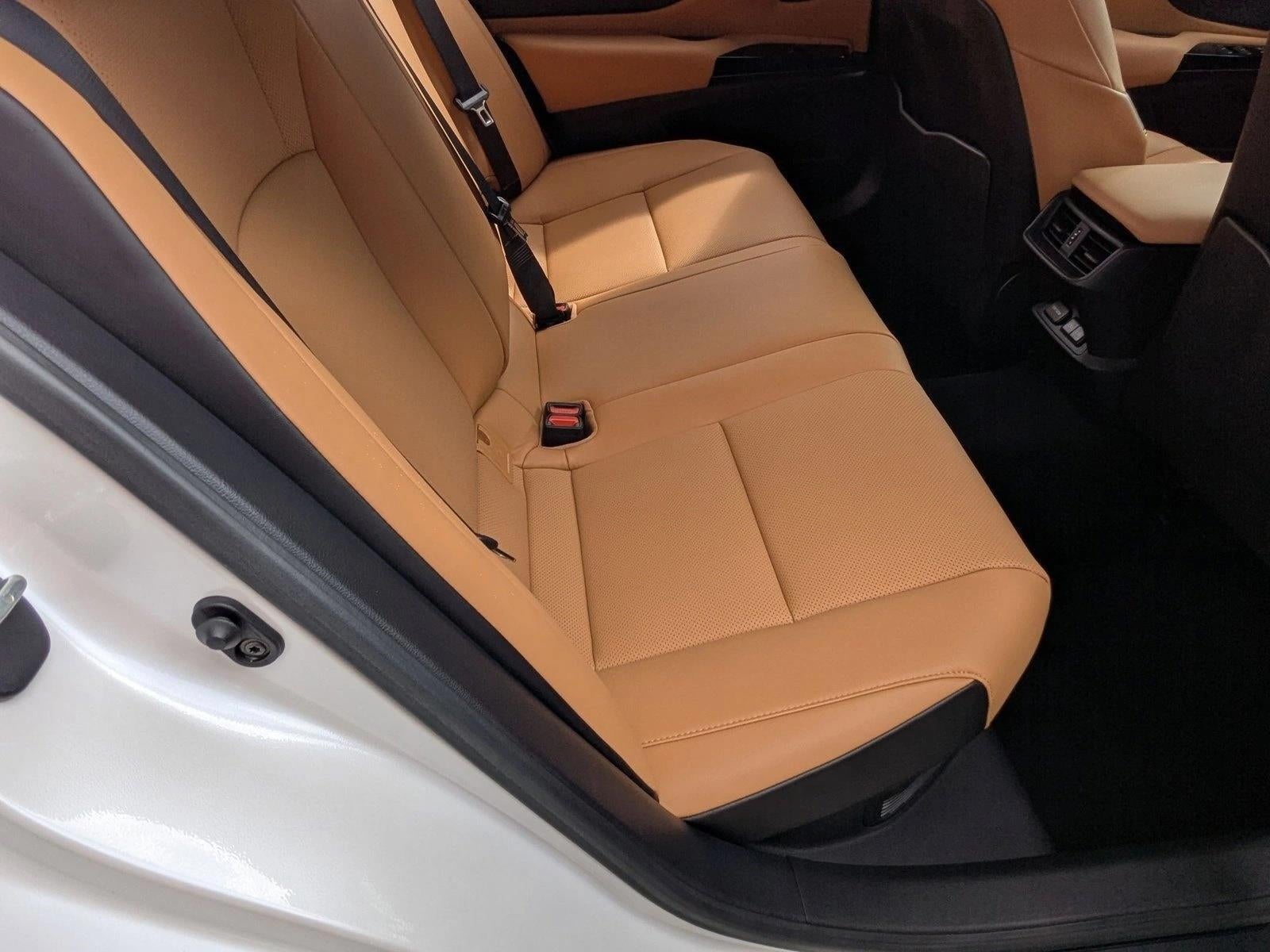 2025 Lexus ES 300h FWD