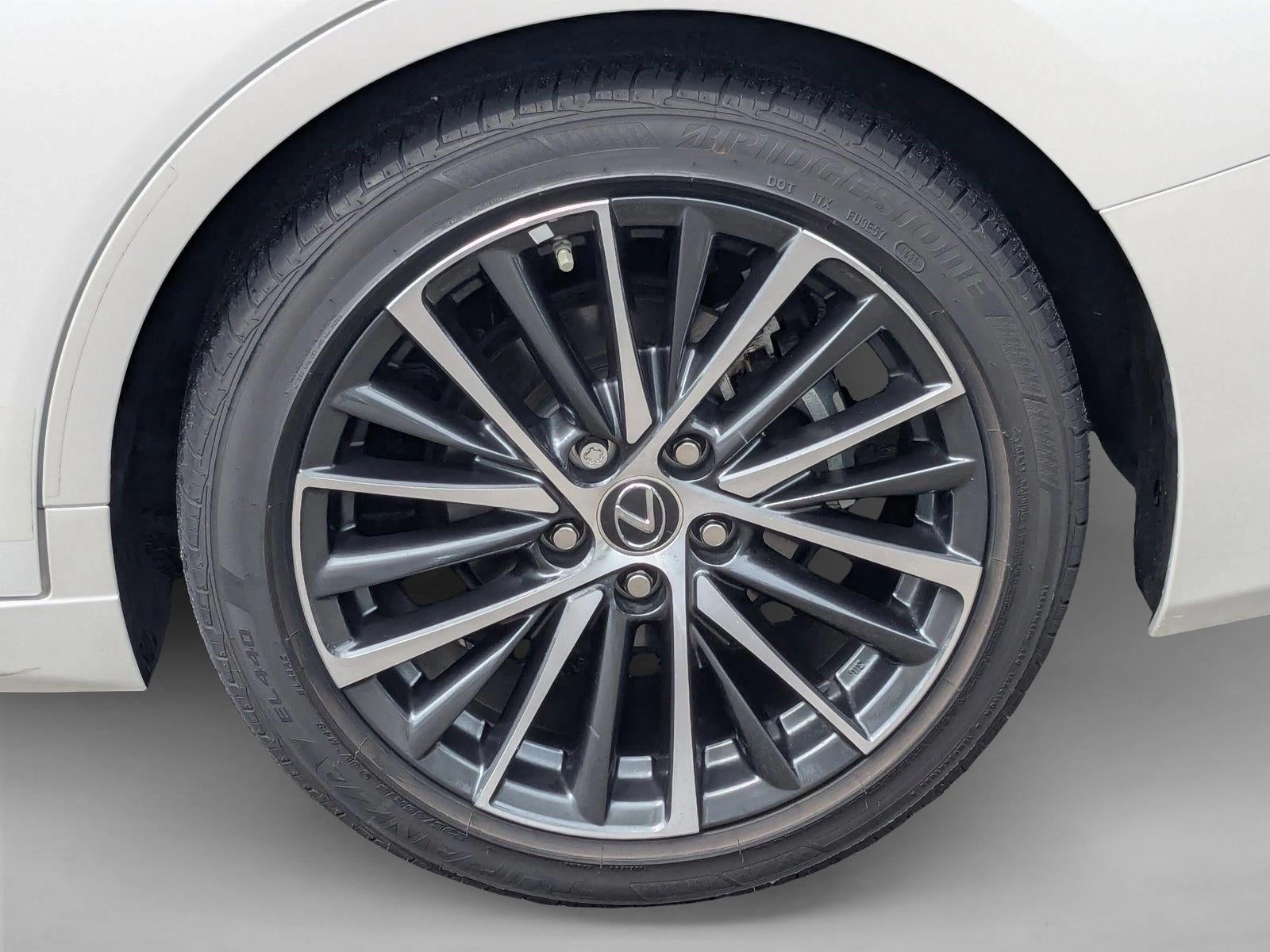 2025 Lexus ES 300h FWD