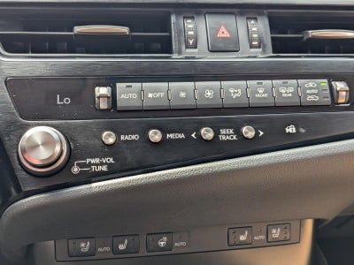 2025 Lexus ES 300h FWD