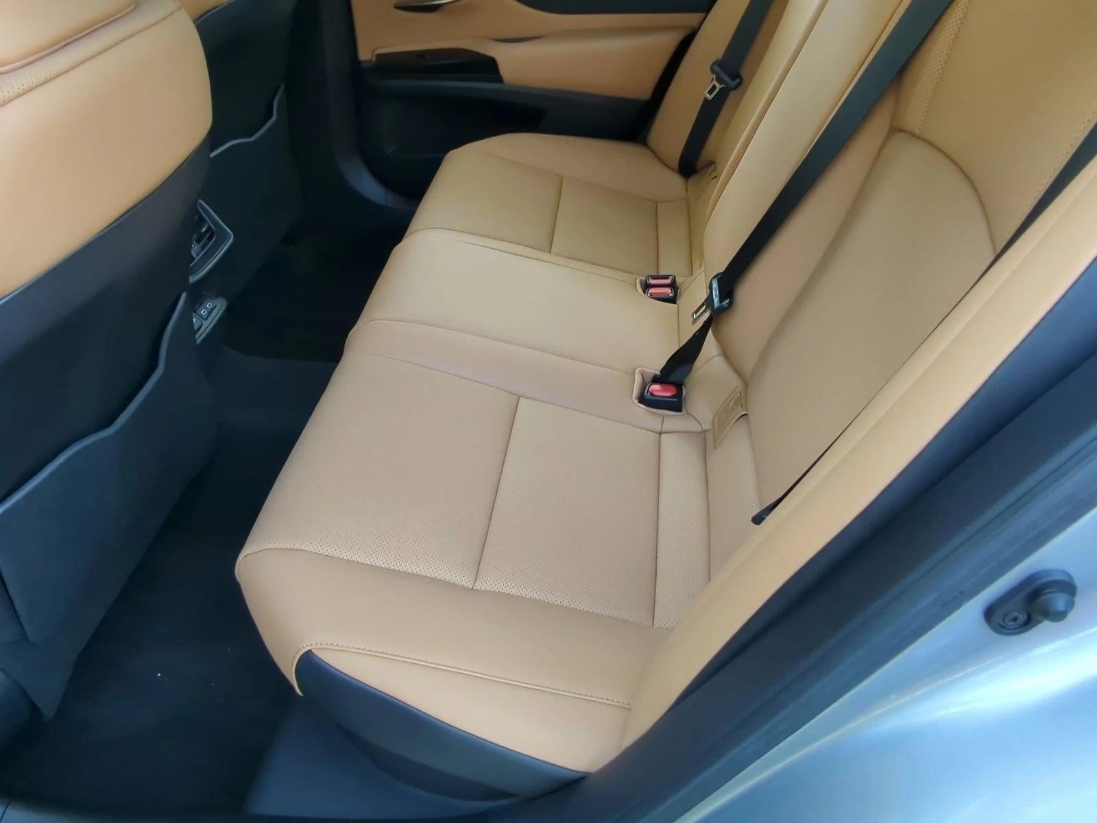 2025 Lexus ES 300h FWD