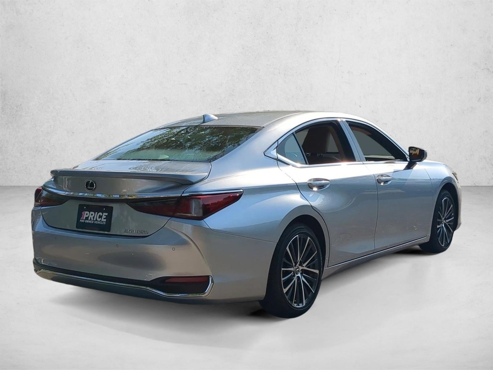 2025 Lexus ES 300h FWD