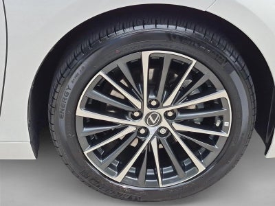 2025 Lexus ES 300h FWD