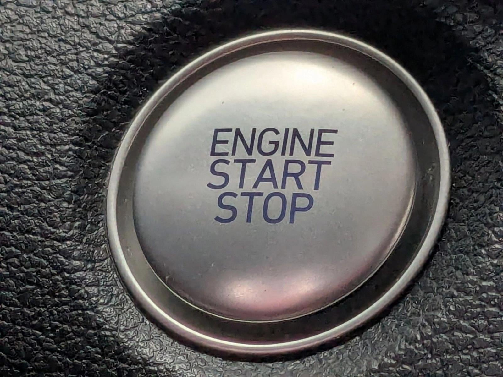 2020 Hyundai SANTA FE SEL 2.4L Auto FWD
