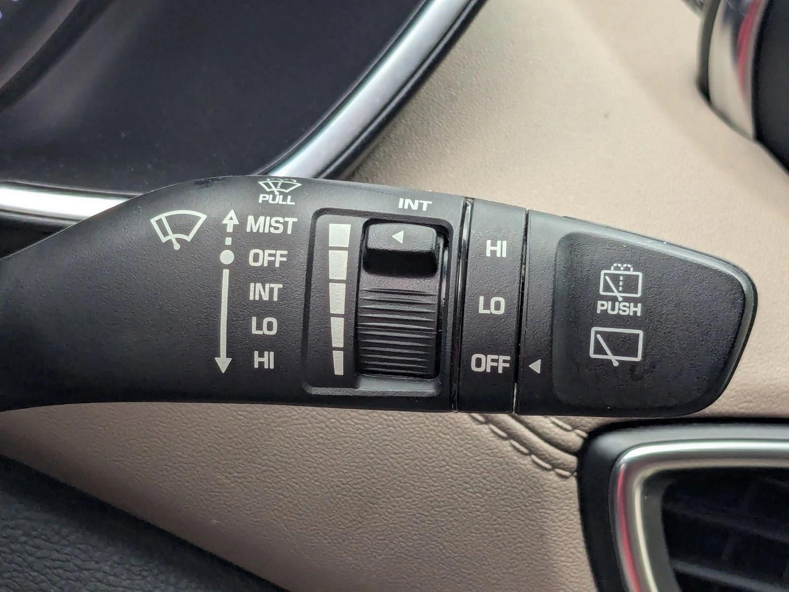 2020 Hyundai SANTA FE SEL 2.4L Auto FWD