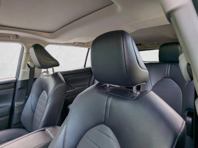 2022 Toyota Highlander Hybrid XLE FWD (Natl)