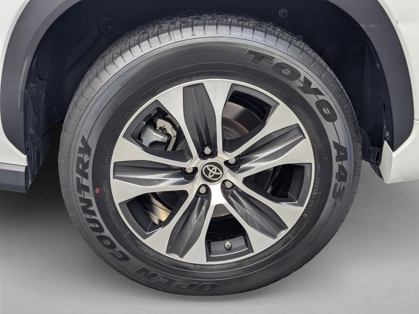 2022 Toyota Highlander Hybrid XLE FWD (Natl)