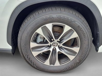 2022 Toyota Highlander Hybrid XLE FWD (Natl)
