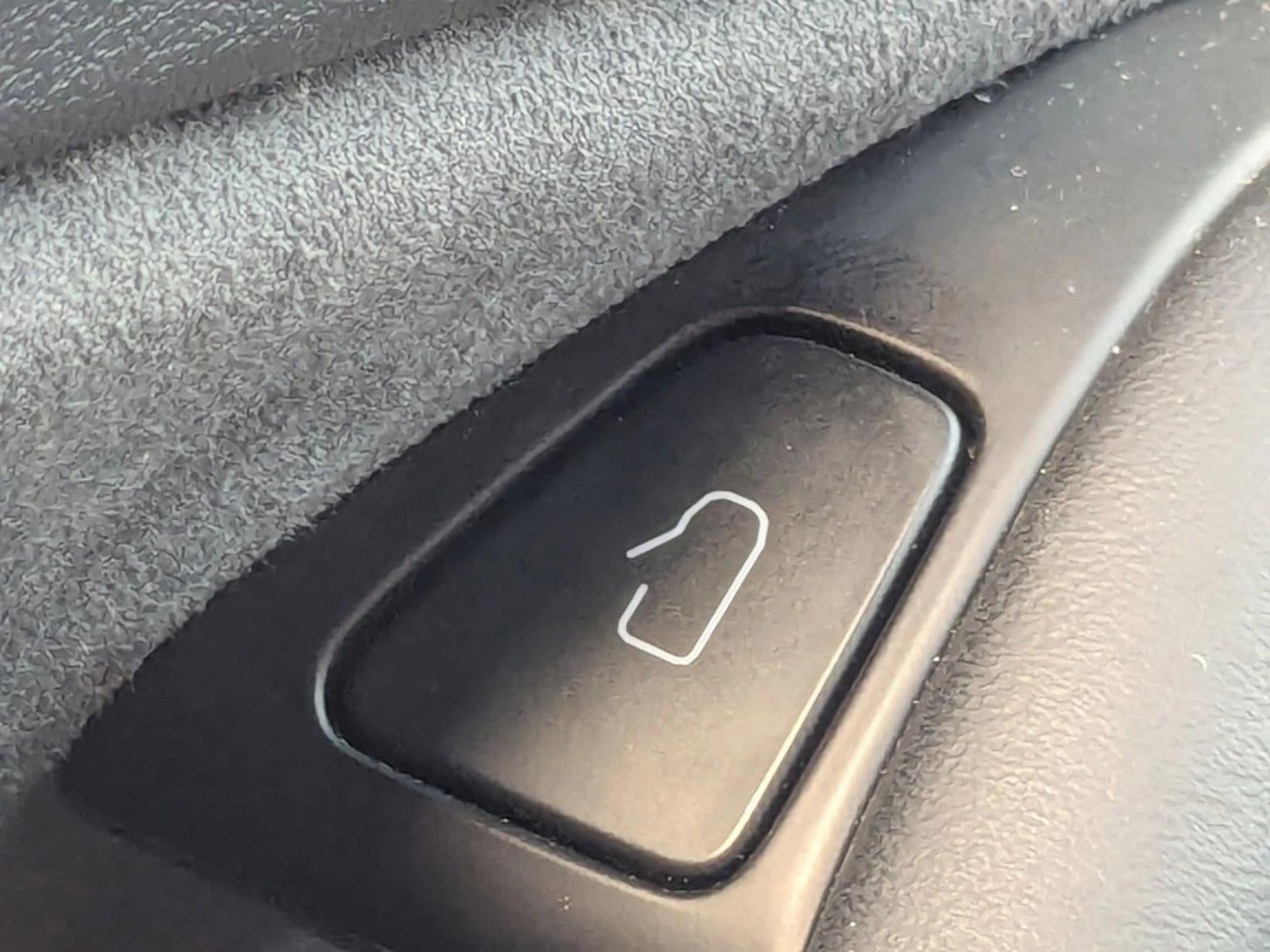 2025 Tesla Model Y Long Range AWD *Ltd Avail*