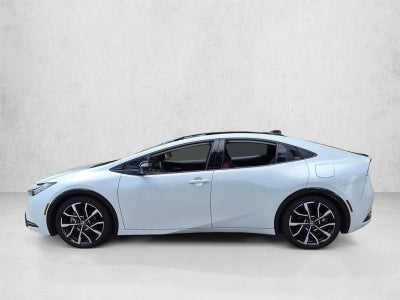 2026 Toyota Prius Plug-In Hybrid XSE Premium (Natl)