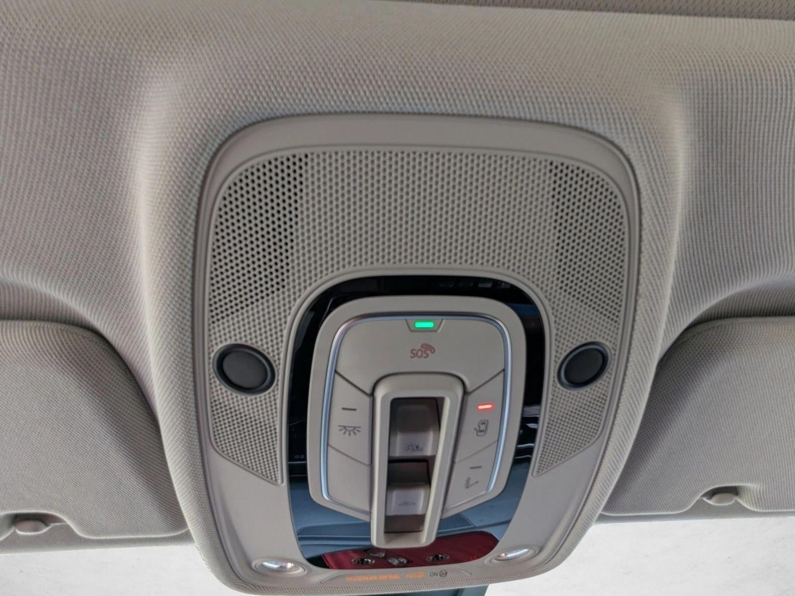 2022 Audi Q8 Premium Plus 55 TFSI quattro