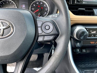 2021 Toyota RAV4 LE FWD (GS)