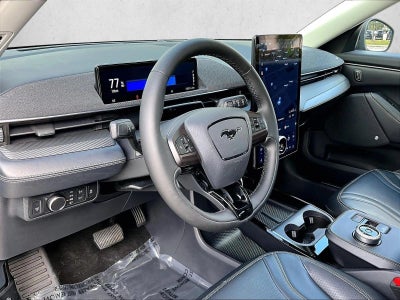 2022 Ford Mustang Mach-E Premium RWD