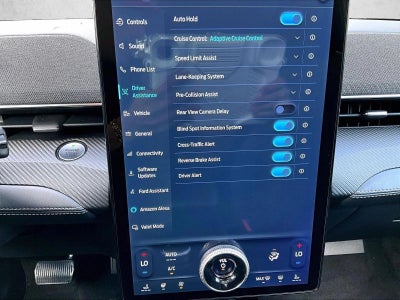 2022 Ford Mustang Mach-E Premium RWD