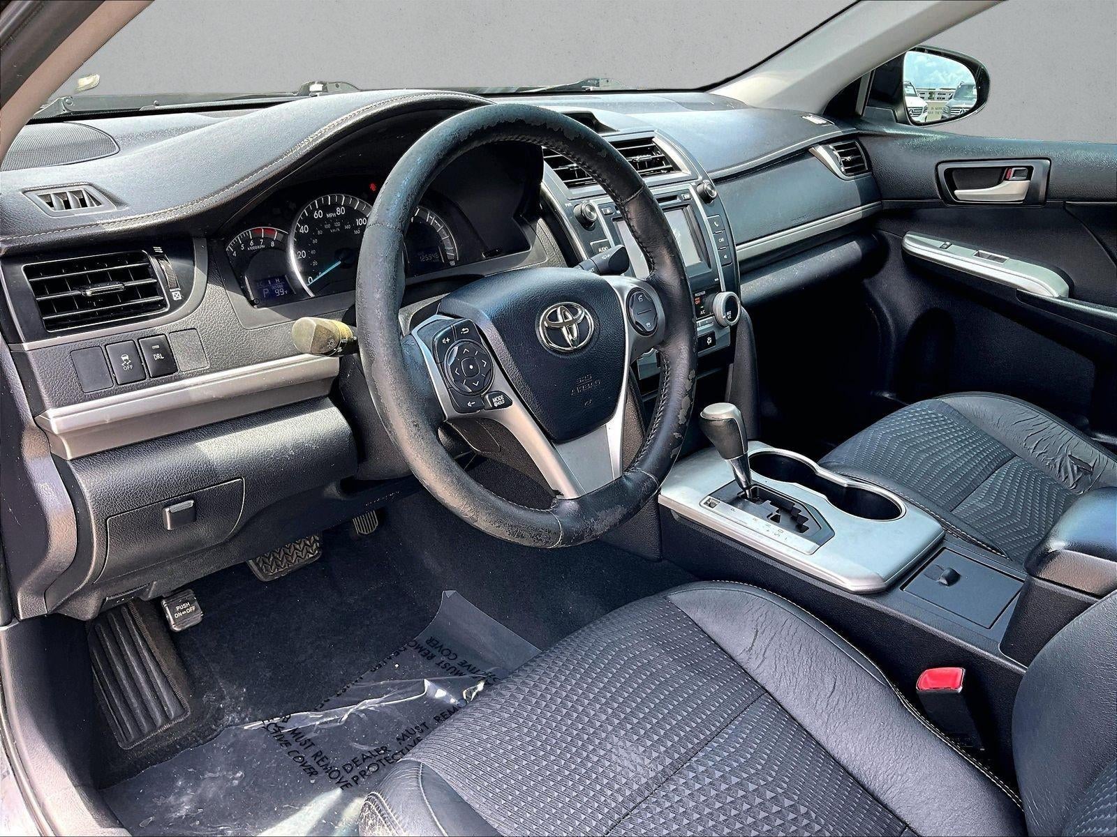 2013 Toyota Camry 4dr Sdn I4 Auto SE (Natl)