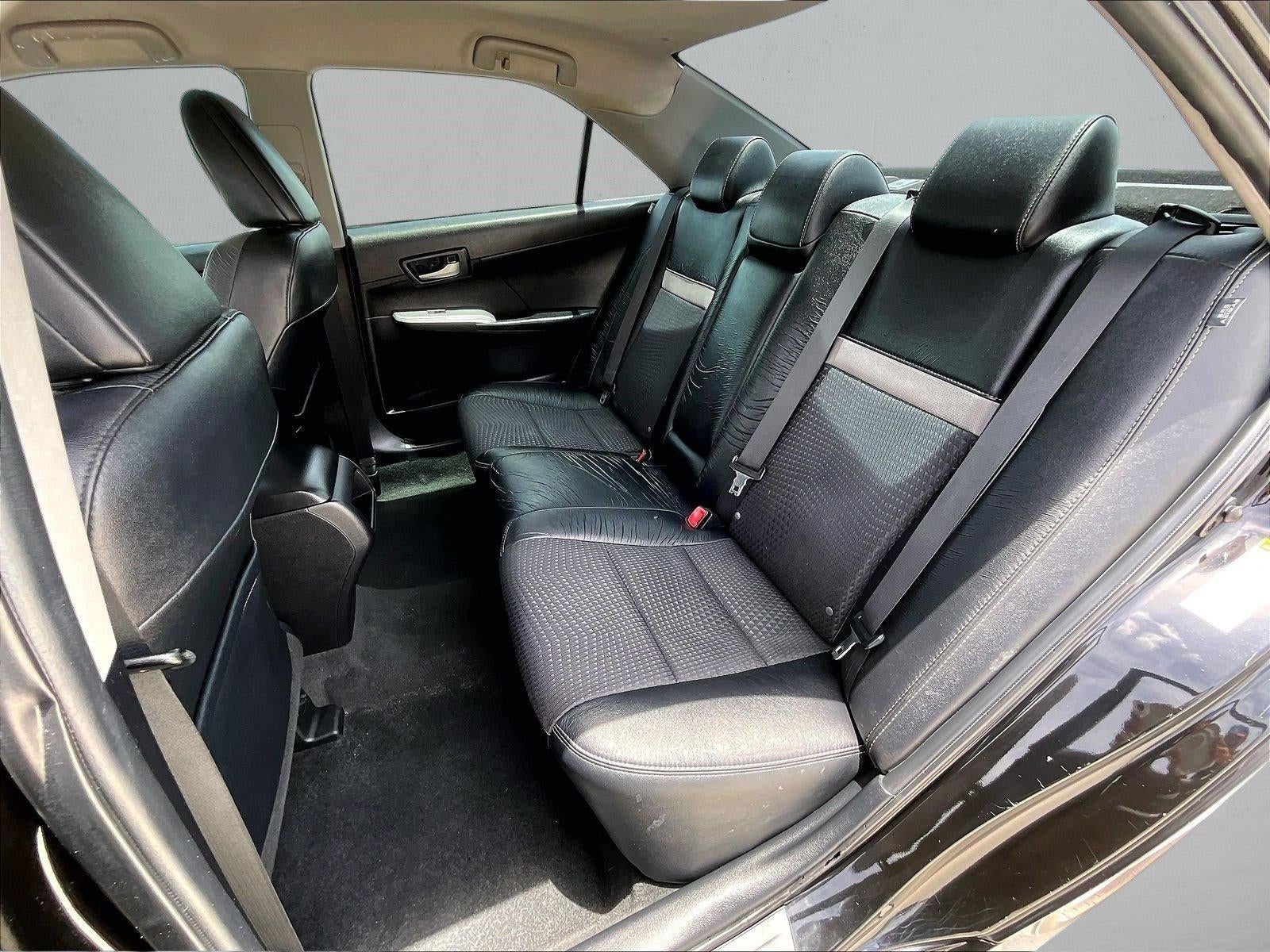 2013 Toyota Camry 4dr Sdn I4 Auto SE (Natl)