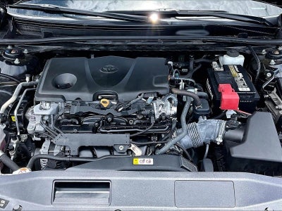 2022 Toyota Camry SE Auto (SE)