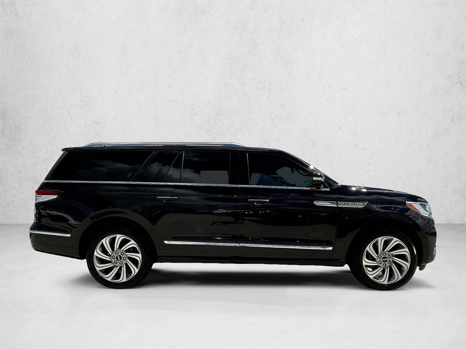 2023 Lincoln Navigator L Reserve 4x2