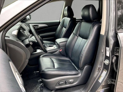 2019 Nissan Pathfinder FWD SL