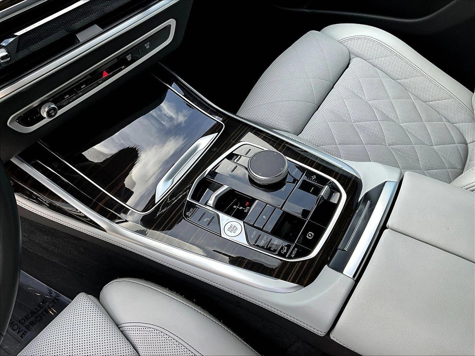 2024 BMW X7 xDrive40i Sports Activity Vehicle