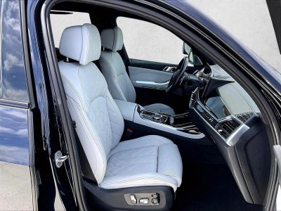 2024 BMW X7 xDrive40i Sports Activity Vehicle