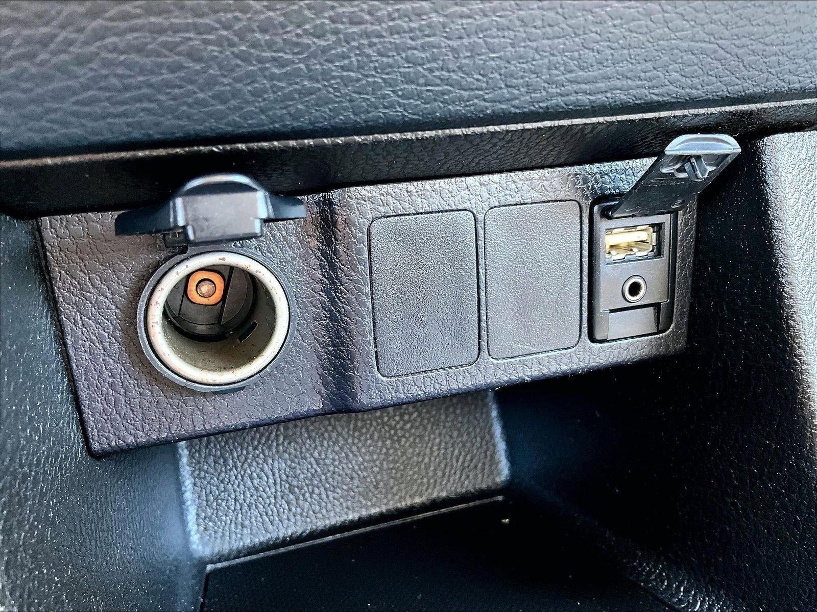 2016 Toyota Corolla 4dr Sdn CVT Auto LE Plus (Natl)