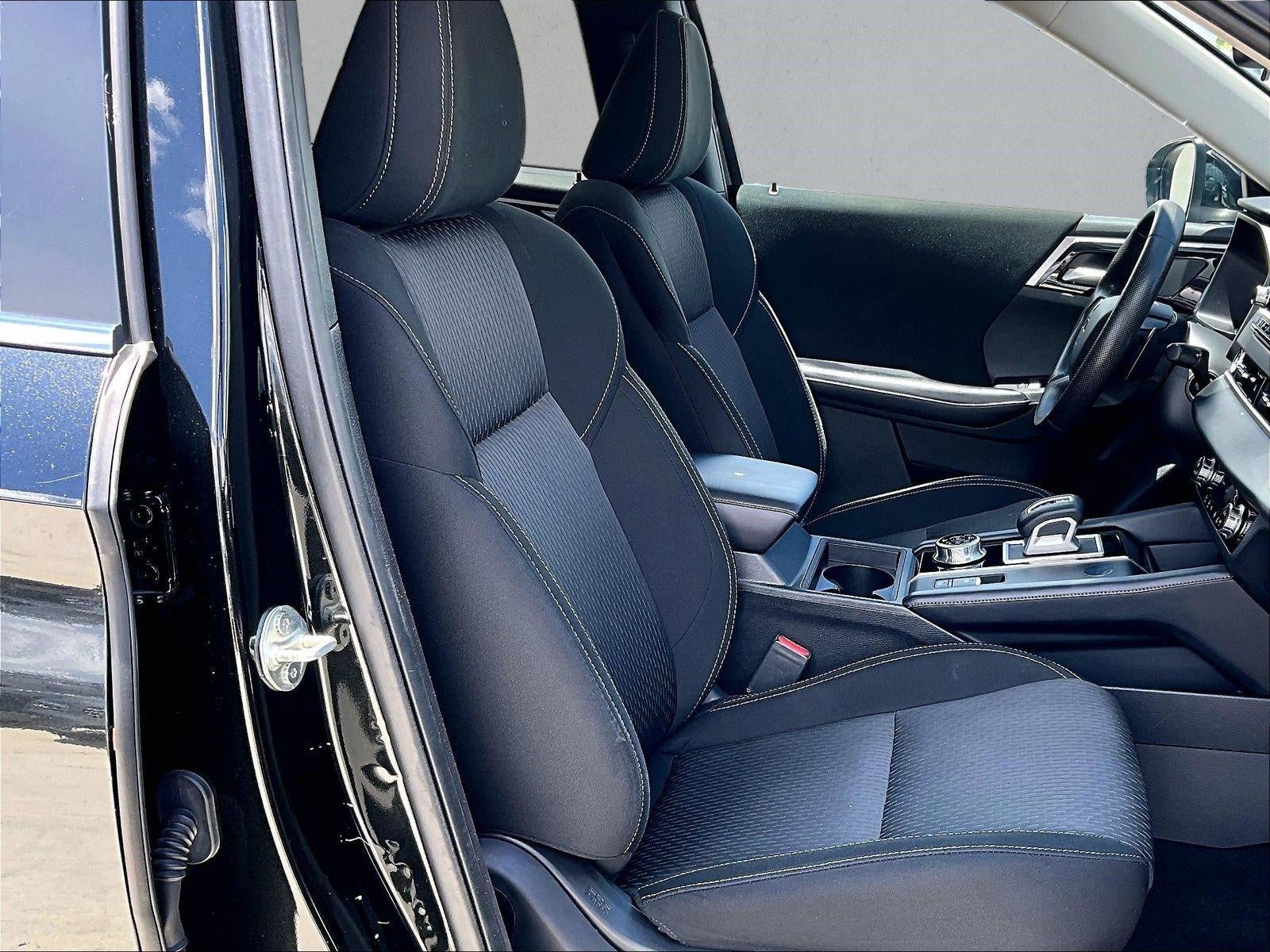 2024 Mitsubishi Outlander ES S-AWC