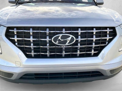 2024 Hyundai VENUE SEL IVT