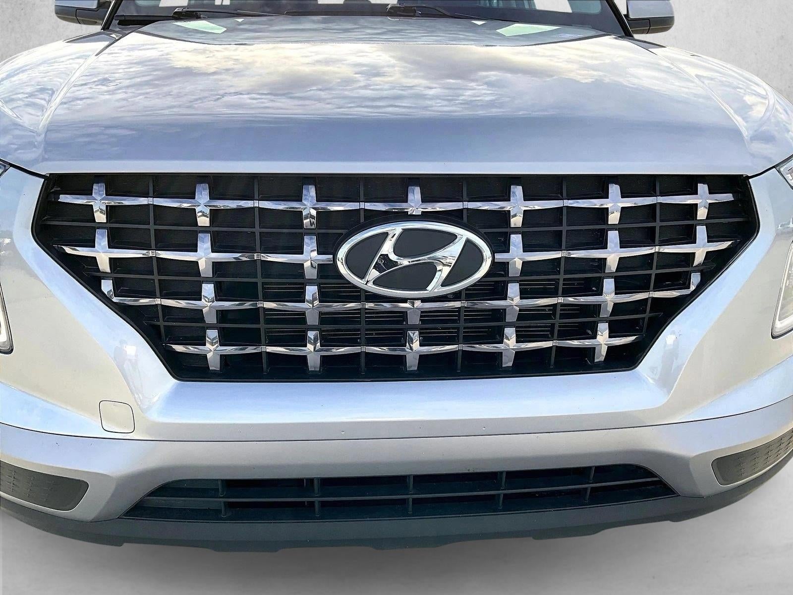 2024 Hyundai VENUE SEL IVT