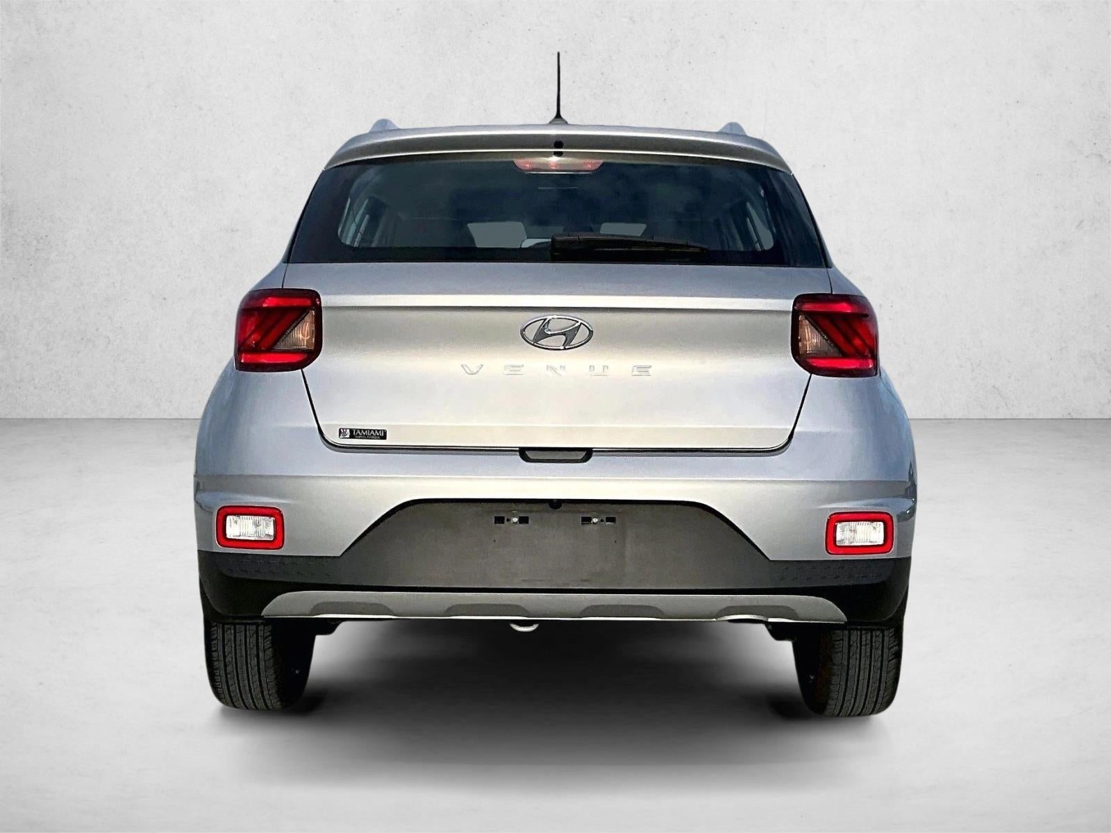 2024 Hyundai VENUE SEL IVT