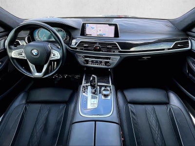 2017 BMW 750i Sedan