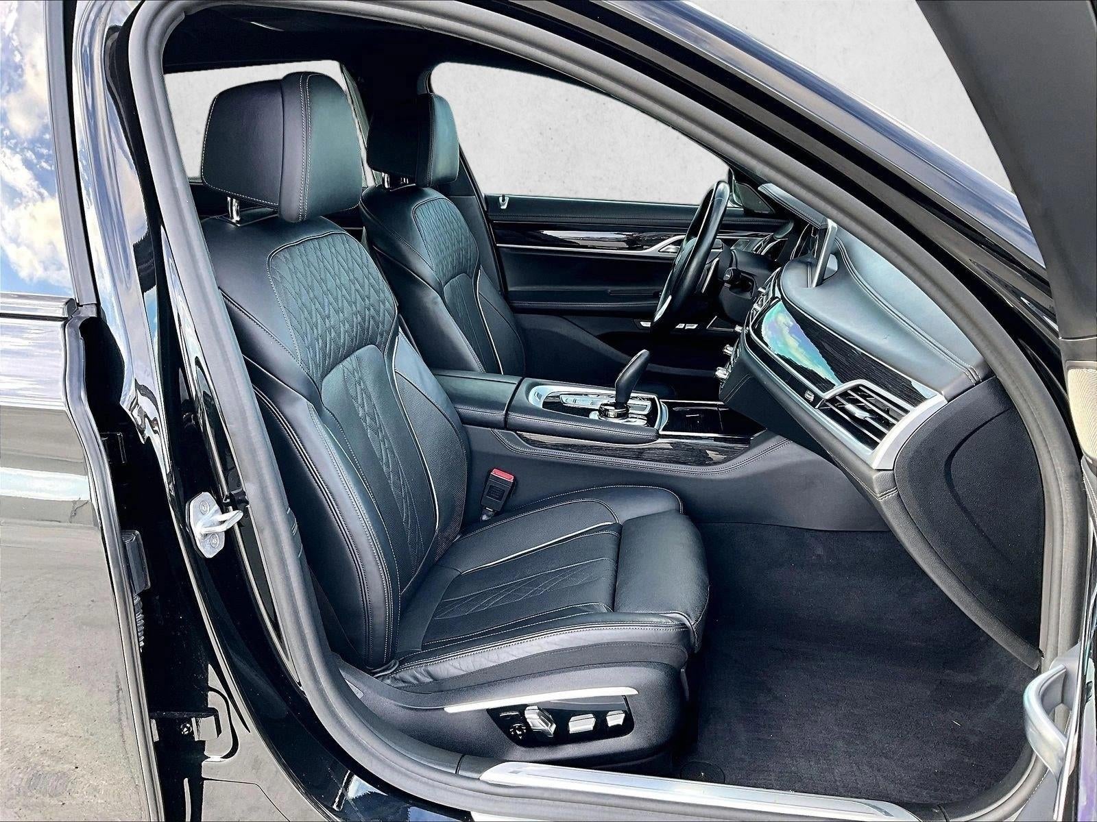 2017 BMW 750i Sedan