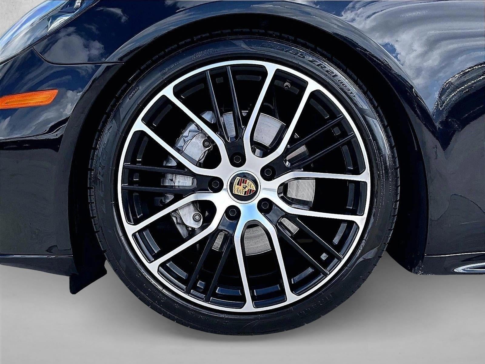 2023 Porsche Panamera 4 Platinum Edition AWD