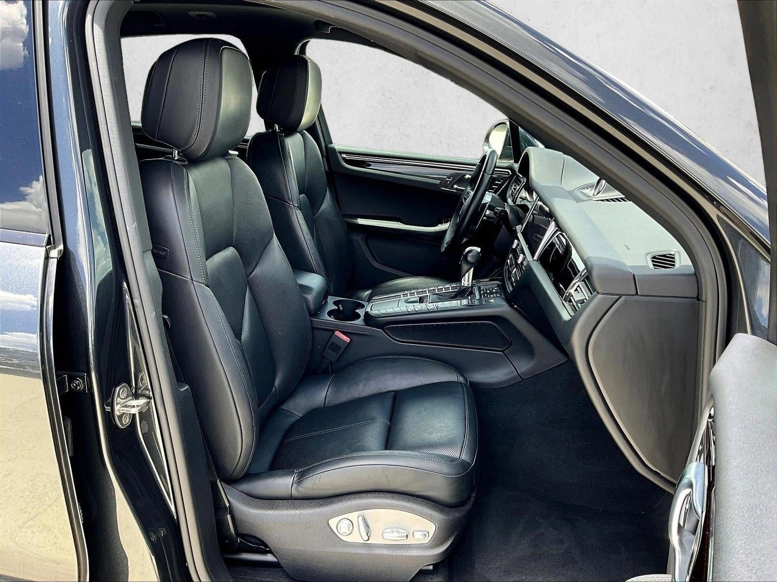 2020 Porsche Macan AWD