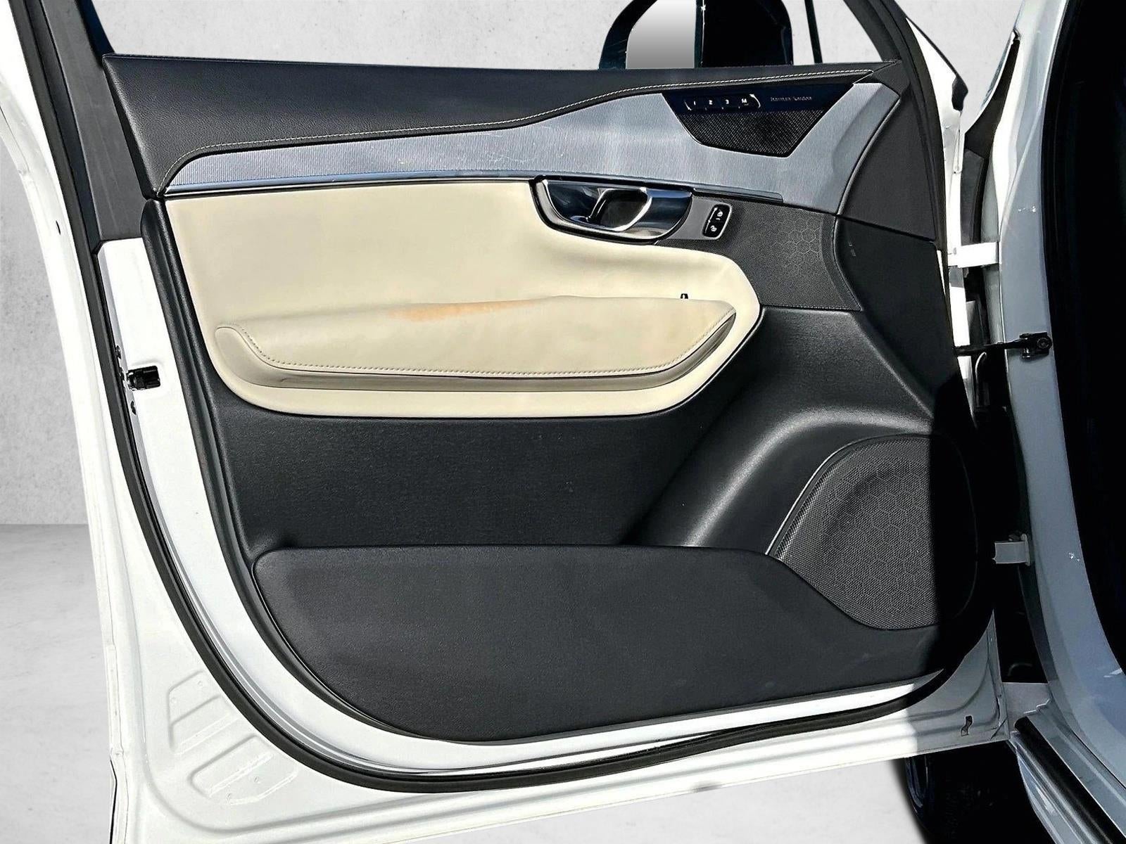 2020 Volvo XC90 T5 AWD R-Design 7 Passenger