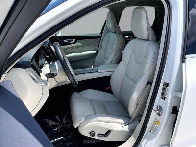 2022 Volvo XC60 B5 FWD Inscription
