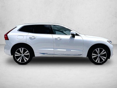 2022 Volvo XC60 B5 FWD Inscription