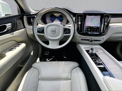 2022 Volvo XC60 B5 FWD Inscription